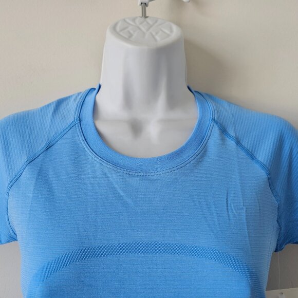 NWT LULULEMON AEBL/AEBL Blue Swiftly Tech Short Sleeve 2.0 Crew Top 6 - Picture 3 of 10